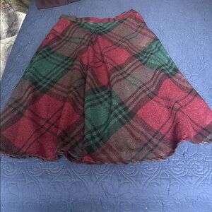 Elegant Plaid A-Line Skirt in Red and Green